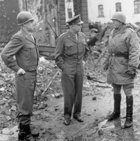 http://www.45thdivision.org/CampaignsBattles/Ardennes_Alsace/bradley_eisenhower_patton5.jpg