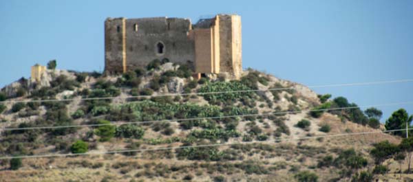This ancient Norman castle overlooking Ponte Olivo airfield and the invasion beaches was an objective of the Big Red One. (Shirley D&rsquo;Este)