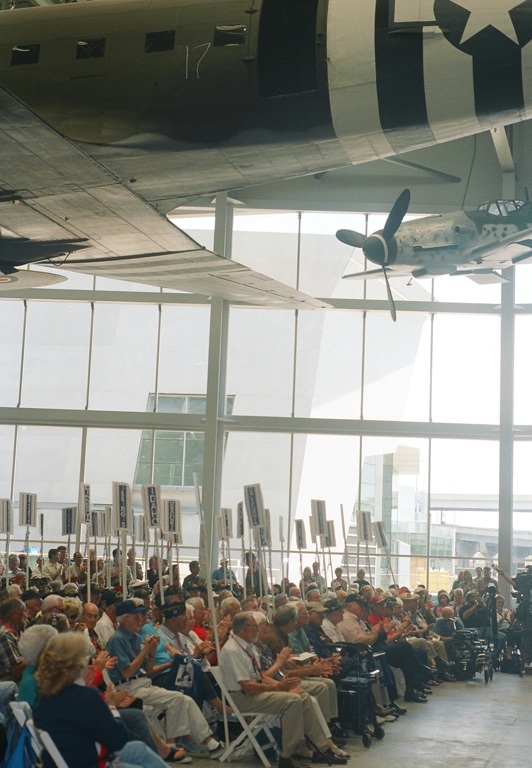 04-roll-call-vets-with-planes.jpg