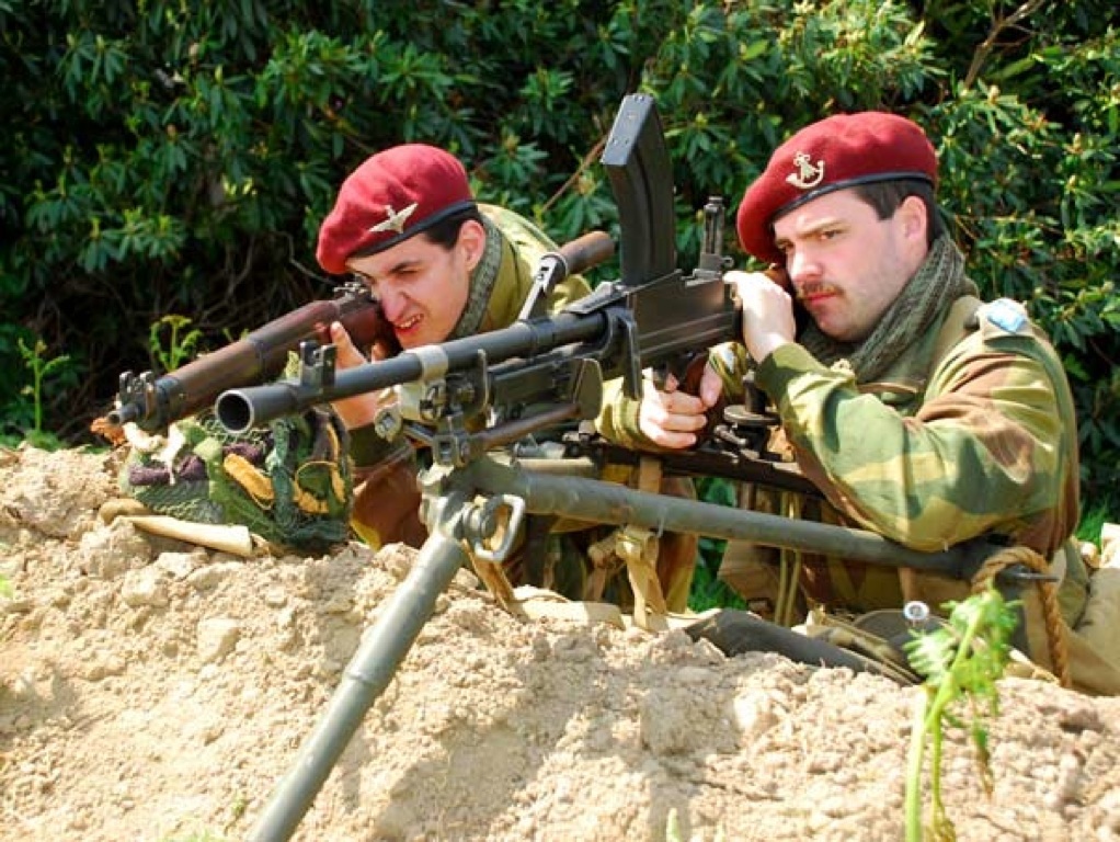 british-machine-gunners