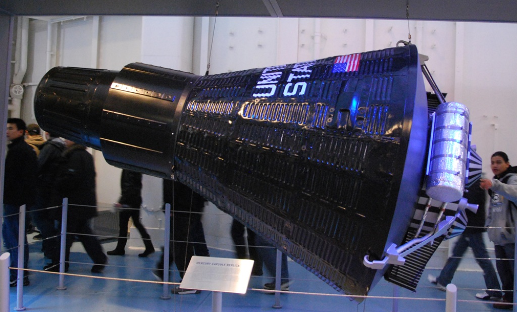 mercury-space-capsule-replica.jpg