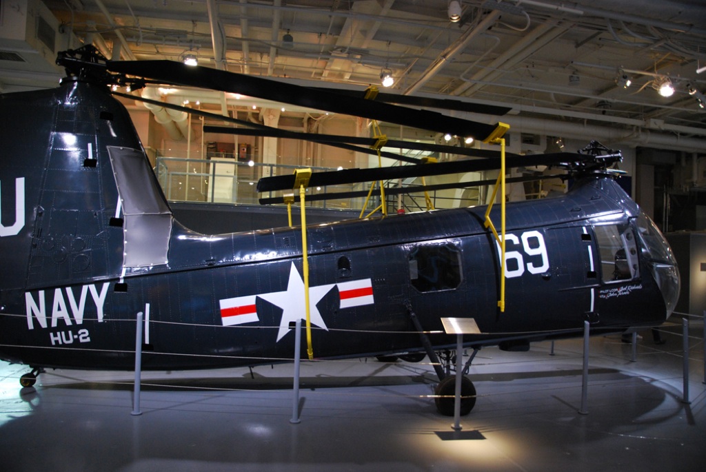 piasecki-helicopter.jpg