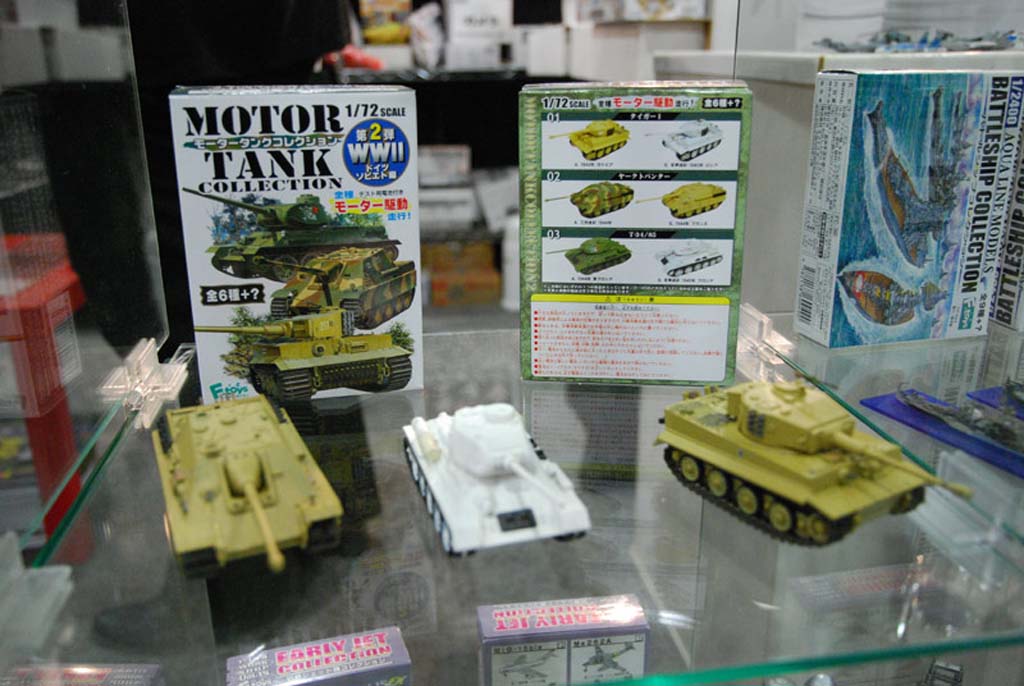 002-toyfair-002